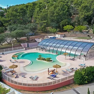 https://domaine-des-gueules-cassees.fr-provencehotel.com